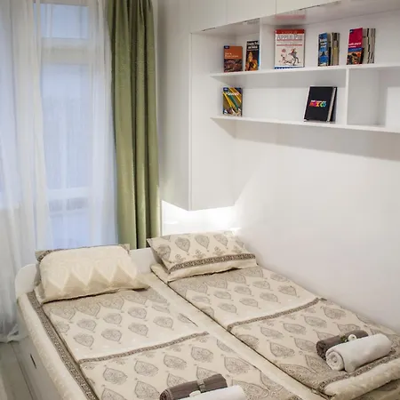 Luxury Near Ndk And Viotosha Blvd София